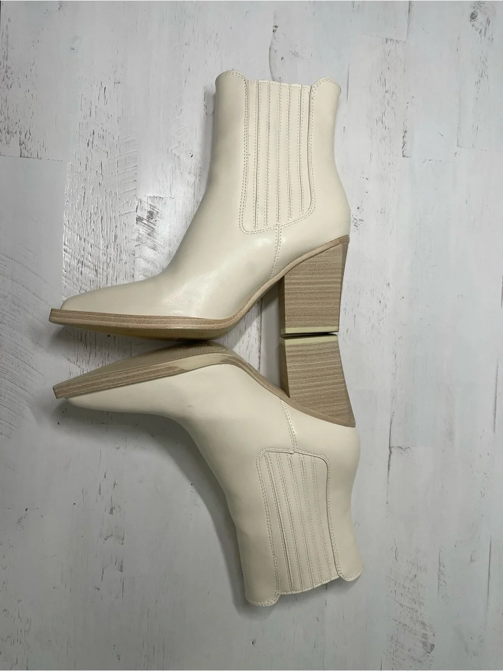 Altard State Ivory Pointed Toe Chelsea Ankle Boots | Size 7